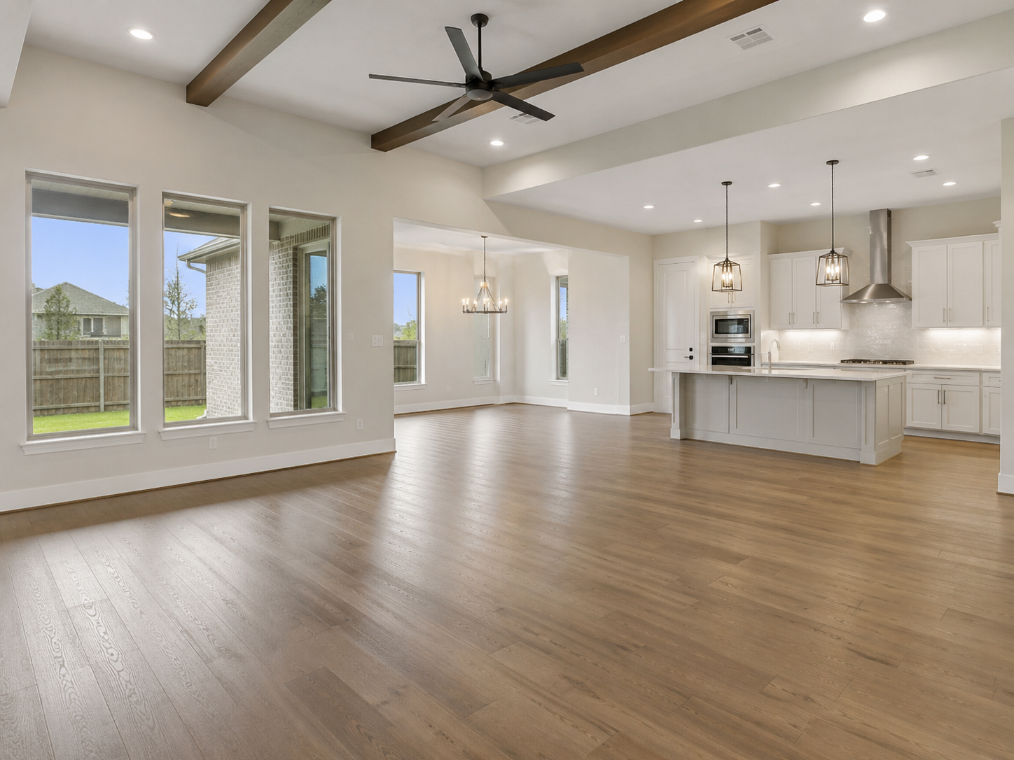 Sells the Room for You before virtual staging