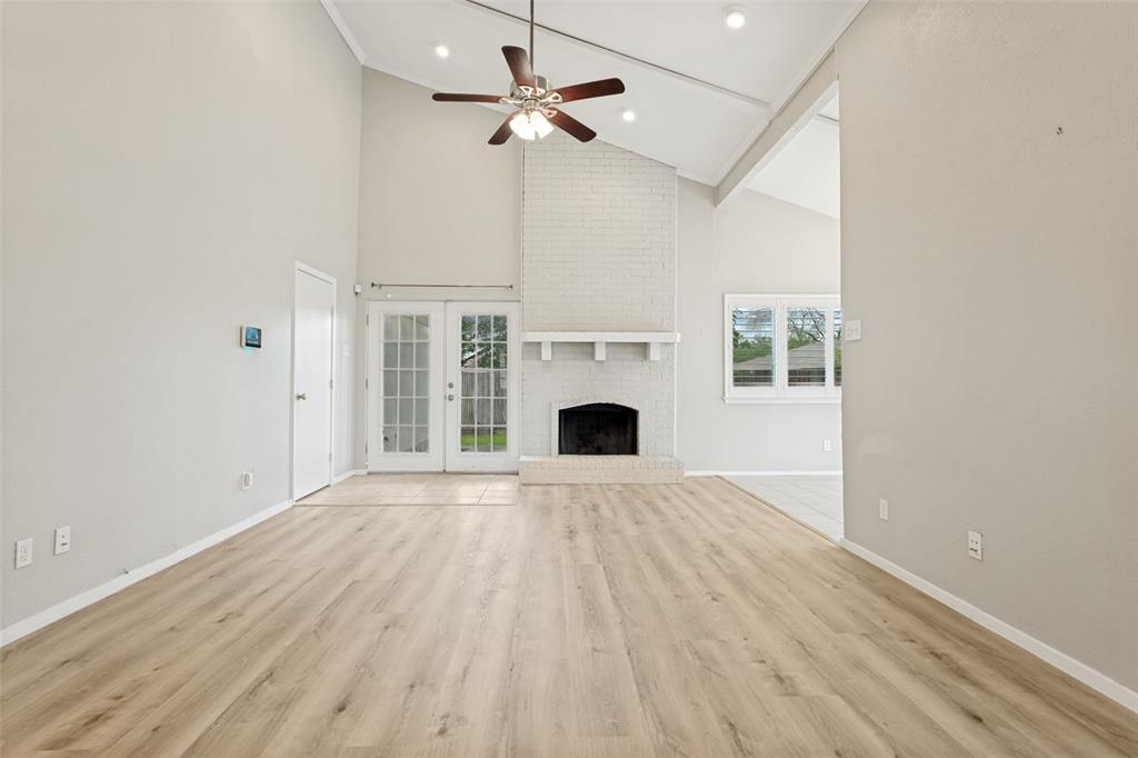 Vaulted Fireplace Living before virtual staging