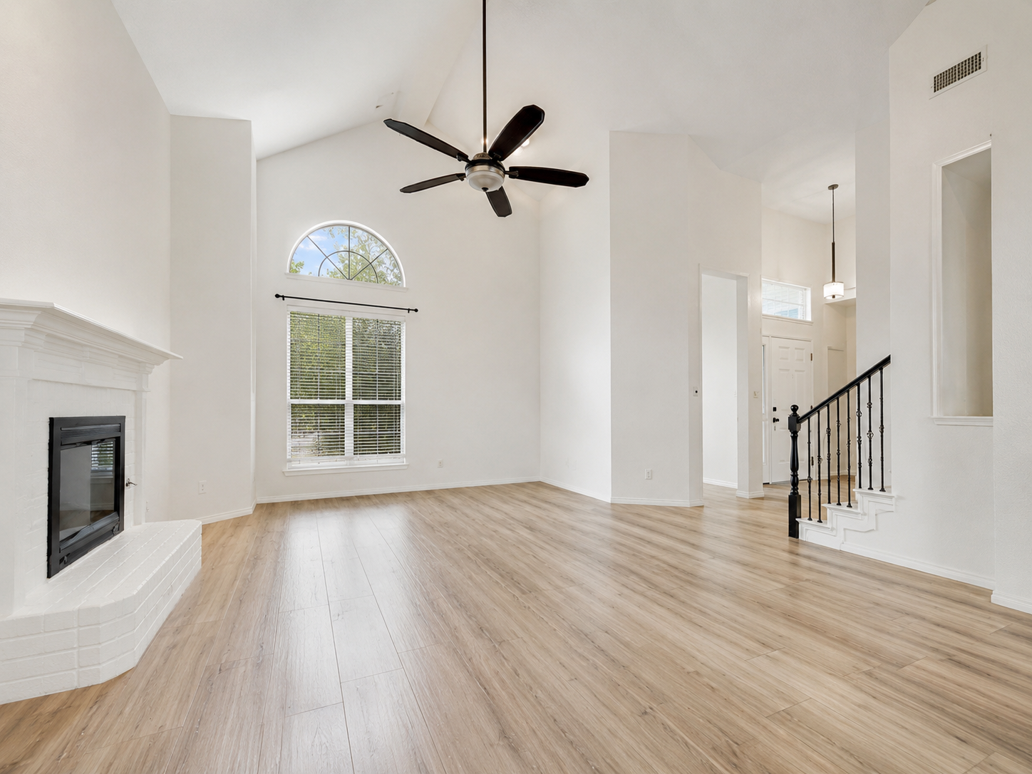 Classic Details, a Fresh Perspective before virtual staging